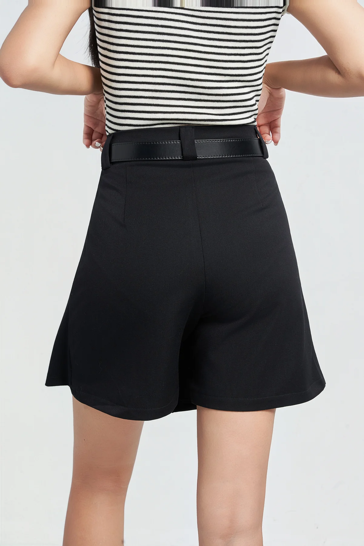 Pleat And Play Skorts - Image 2