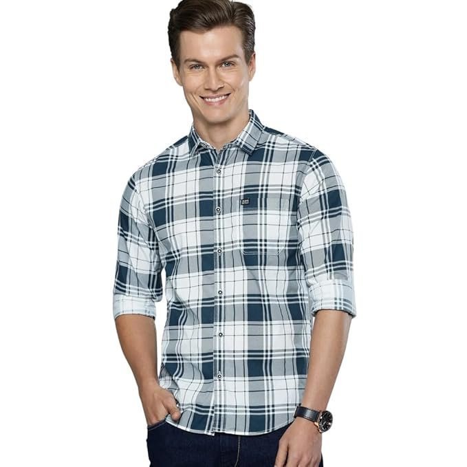Men's Cotton Slim Fit Checkered Full Sleeves Cutaway Collar Casual Shirt